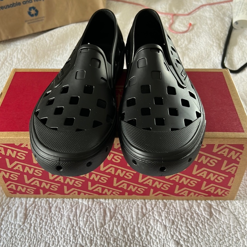 COPY - NWB VANS WATER SHOES